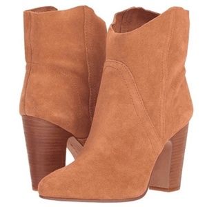 VINCE CAMUTO New Creestal Booties Boots 7.5